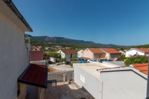 Nespecifikovaný výhled na hory nebo výhled na hory při pohledu z apartmánu