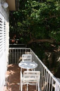 Svalir eða verönd á Apartments and rooms by the sea Hvar - 141