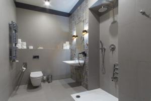 Łazienka w obiekcie Hotel Nihil Novi