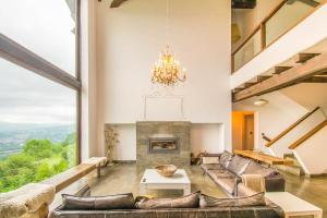 Gallery image of Behin Batean, espectacular casa rural en pleno corazón del valle Baztán in Ziga