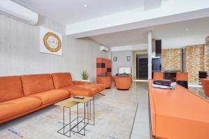 Posezení v ubytování Bel Air Crest Hotel & Suites
