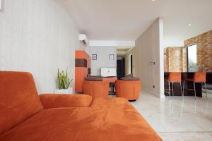 Posezení v ubytování Bel Air Crest Hotel & Suites