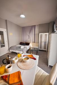 Kuchyňa alebo kuchynka v ubytovaní Apartamentos Infantes 28