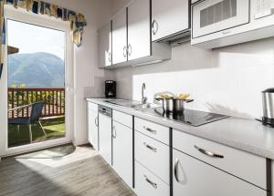 Nespecifikovaný výhled na hory nebo výhled na hory při pohledu z apartmánu