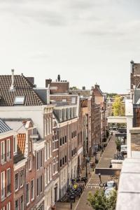 New! Private Authentic Apartment In City Centre!