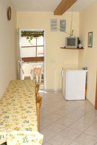 Kuchyň nebo kuchyňský kout v ubytování Apartments with a parking space Povljana, Pag - 232