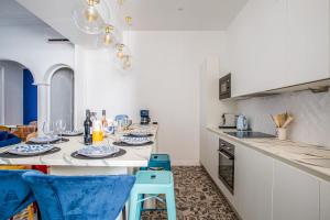 Kuchnia lub aneks kuchenny w obiekcie Appartement Armény - Welkeys