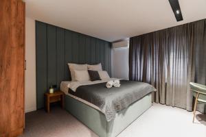 Afbeelding uit fotogalerij van The White Tree in Pristina +37 foto's