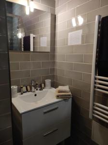 Fotografie z fotogalerie ubytování Chambres Supérieures privées, plein centre-ville de Nice - HUBERT v Nice