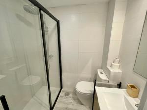 A bathroom at Brand new in the best location in Marbella Még 27 kép