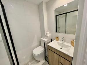 A bathroom at Brand new in the best location in Marbella