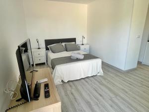 A bed or beds in a room at Brand new in the best location in Marbella