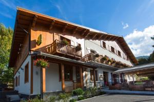 Photo de la galerie de l'établissement Hotel-Restaurant Spa Les Peupliers, à Baratier