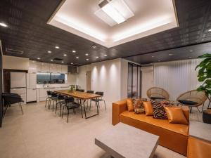 TV a/nebo společenská místnost v ubytování INFINITY HOTEL -jicchaku-