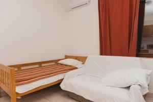Zdjęcie z galerii obiektu Family friendly seaside apartments Grebastica, Sibenik - 15170 w mieście Grebaštica