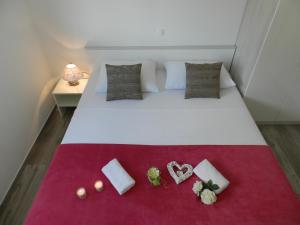 Posteľ alebo postele v izbe v ubytovaní Apartments with a parking space Baska Voda, Makarska - 15214