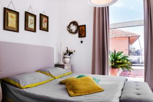 Fotografia z galérie ubytovania Apartments by the sea Trogir - 15237 v Trogiri