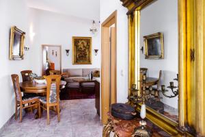 Fotografia z galérie ubytovania Apartments by the sea Trogir - 15237 v Trogiri