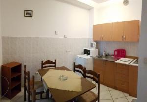 Kuchyň nebo kuchyňský kout v ubytování Apartment Stanici 14782a