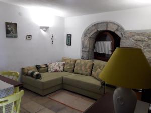 Zdjęcie z galerii obiektu Family friendly apartments with a swimming pool Veprinac, Opatija - 14916 w mieście Veprinac +9 zdjęć