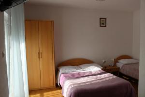 Fotografie z fotogalerie ubytování Apartments and rooms with parking space Trilj, Zagora - 14609 v destinaci Trilj