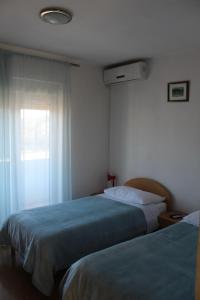 Fotografie z fotogalerie ubytování Apartments and rooms with parking space Trilj, Zagora - 14609 v destinaci Trilj