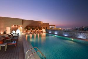 สระว่ายน้ำที่อยู่ใกล้ ๆ หรือใน Le Mirage Downtown