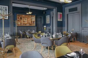 Um restaurante ou outro lugar para comer em Hôtel Longemalle