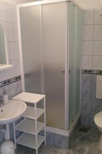 Koupelna v ubytování Apartments by the sea Ivan Dolac, Hvar - 12644