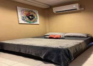 Postel nebo postele na pokoji v ubytování CORAL BAY APARTMENT 3room (Ocean apartment) + 5 fotografií