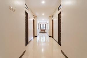 Fotografie z fotogalerie ubytování RedDoorz near Simpang Dago 2 v destinaci Bandung