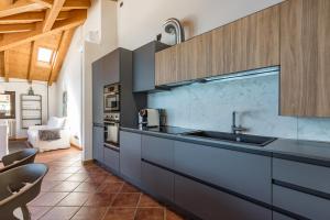 Kuchyňa alebo kuchynka v ubytovaní Apartment Tamara Suite - Menaggio