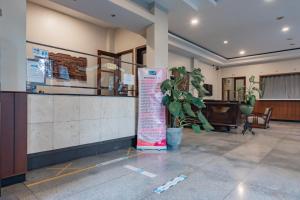 Vstupní hala nebo recepce v ubytování RedDoorz near Simpang Dago 2