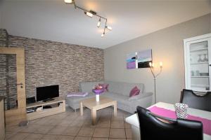 TV a/nebo společenská místnost v ubytování Ferienwohnung Birkenhof