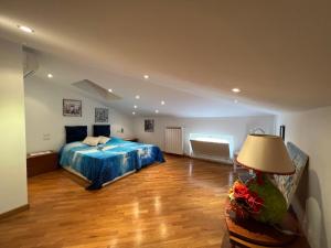 A bed or beds in a room at Country house al Toppo