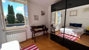 A bed or beds in a room at Country house al Toppo