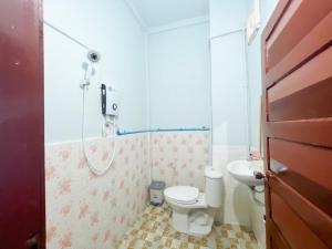 Koupelna v ubytování Lotus Blanc Homestay