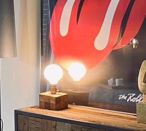 Certificato, attestato, insegna o altro documento esposto da Kazbegi Stylish Apartment