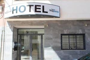 萨贡托Hotel Sagunto的相册照片