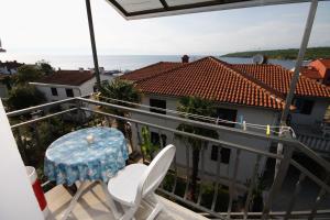 Fotografie z fotogalerie ubytování Apartments and rooms with parking space Njivice, Krk - 408 v destinaci Njivice