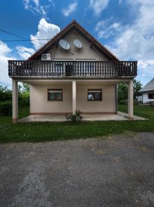 Budova, v ktorej sa apartmán nachádza