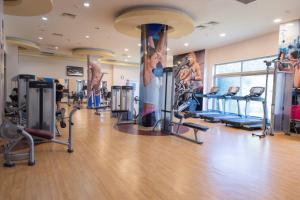 Fitness centrum a/nebo fitness zařízení v ubytování Sueno Hotels Beach Side