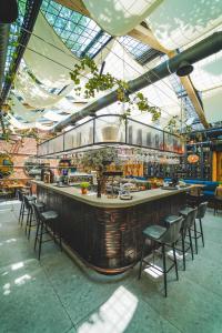 Afbeelding uit fotogalerij van The White Tree in Pristina