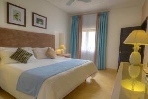 Posteľ alebo postele v izbe v ubytovaní Hotel Ta' Cenc & Spa