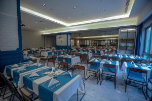 Restaurace v ubytování Sueno Hotels Beach Side