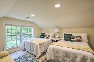 Легло или легла в стая в Butterfly Creek Columbus Estate on 3 Acres!