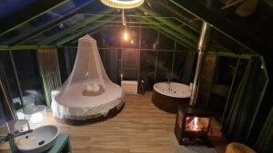 A bathroom at REMANSO DE TRASFONTAO_Nido 360°