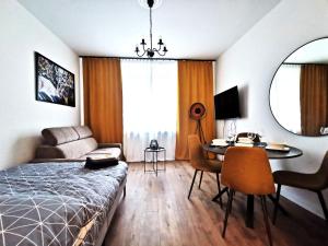 Posteľ alebo postele v izbe v ubytovaní PODWALE Apartment - Self Check-In 24h