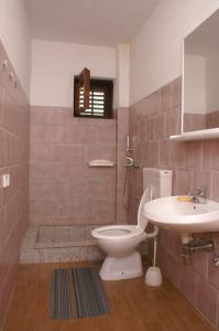 Kúpeľňa v ubytovaní Apartment Metajna 525d