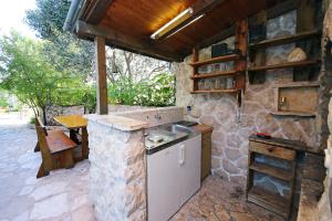 Fotografie z fotogalerie ubytování Apartments by the sea Zaboric, Sibenik - 468 v destinaci Zaboric